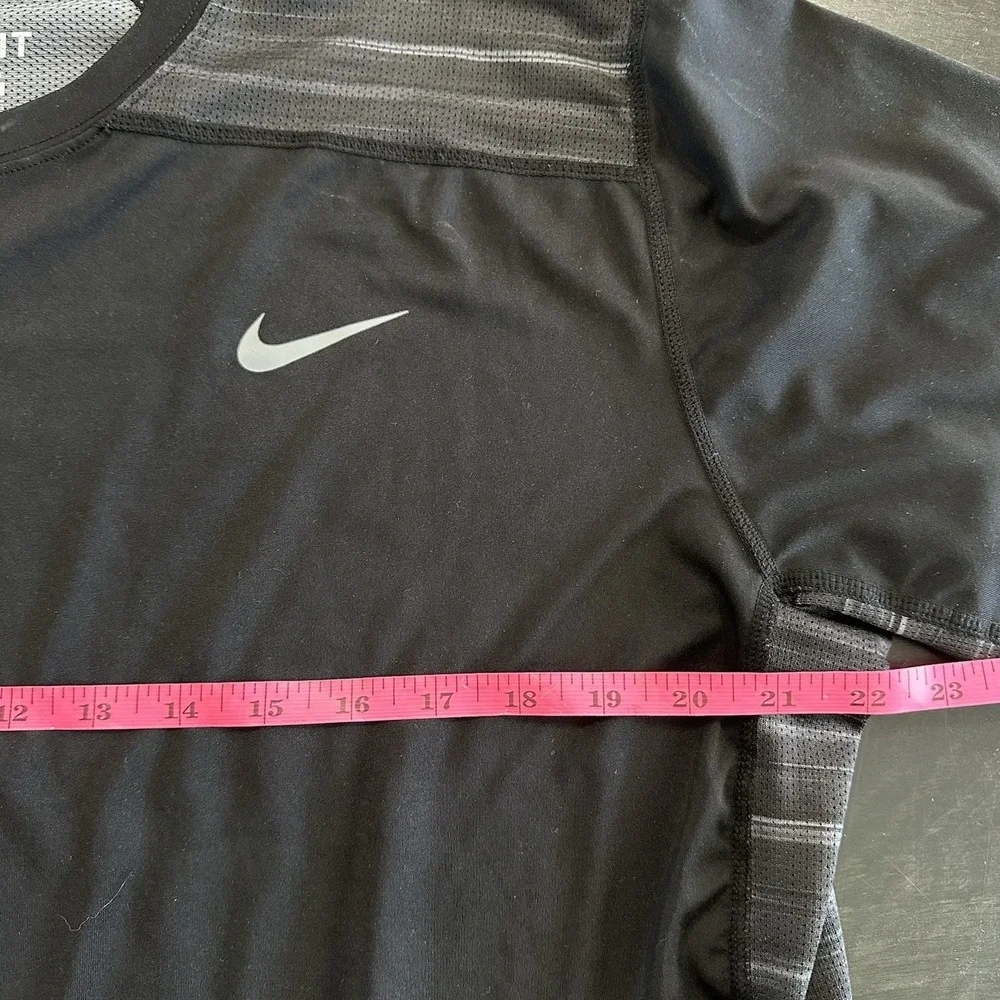 Washington‎ Nike Dri-Fit Short Sleeve Shirt Men's Black XL Gray Athletic Workout